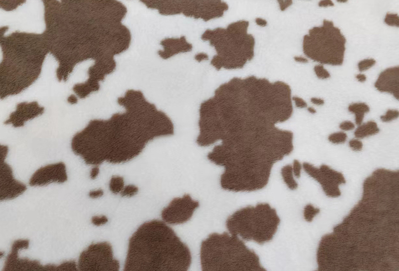 Tela de felpa estampada con piel de conejo de vaca, 500mg x 160cm Tela de felpa estampada con piel de conejo de vaca, 500mg x 160cm